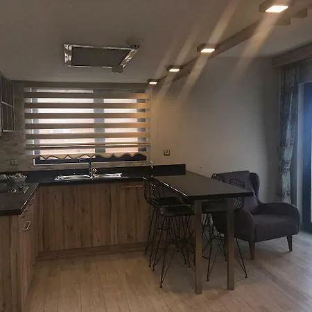 61 Park Aparthotel